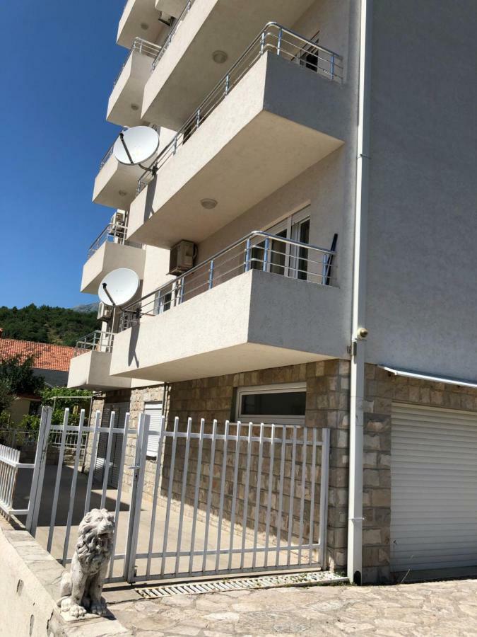 Ruza Apartman Budva Buitenkant foto